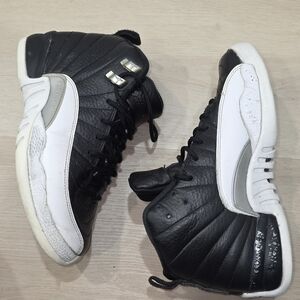Nike Air Jordan 12 Playoffs Big Boys Size 4.5Y Sneakers Black White Shoes